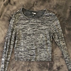 XS ARITZIA LONG-SLEEVE SILK CROP TOP